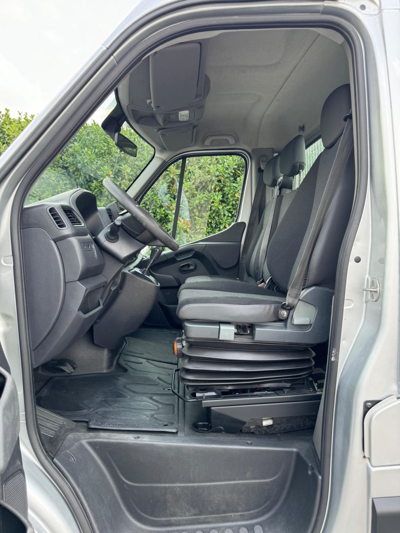 Nissan NV400 NV 400 2.3 DCI 3T5 N-CONNECTA