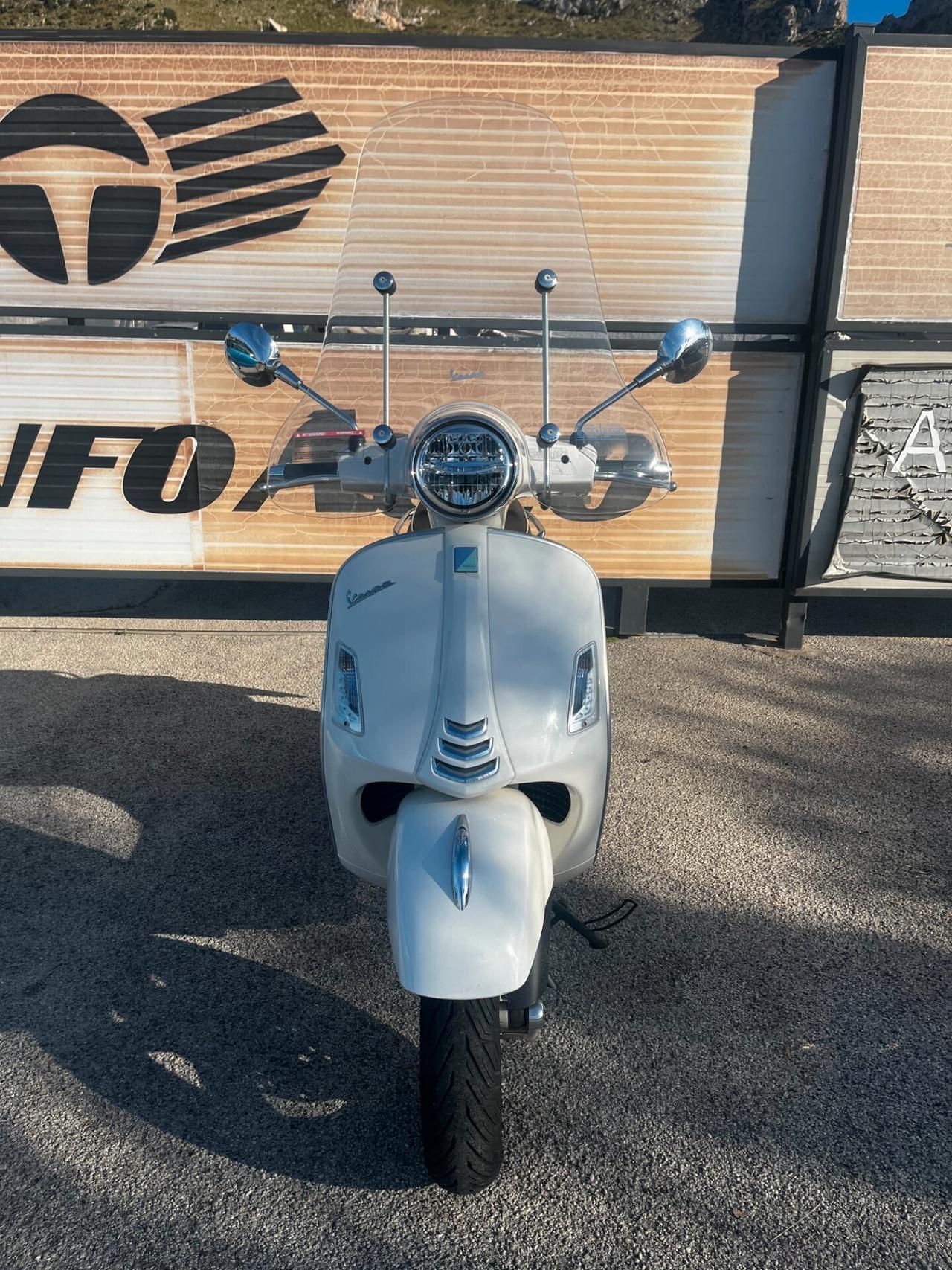 Piaggio Vespa 300 GTS 300 GTS SUPER