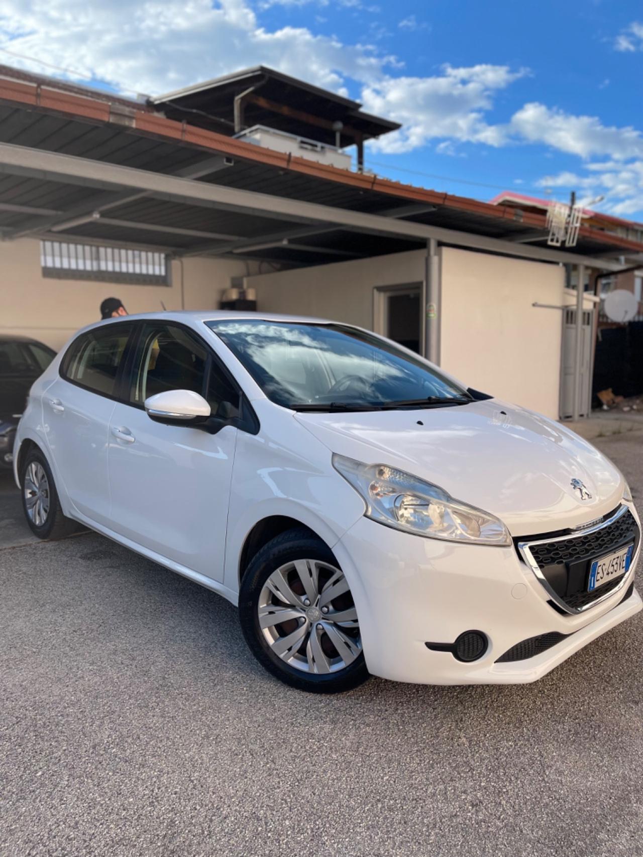 Peugeot 208 1.4 HDi 68 CV 5 porte Active