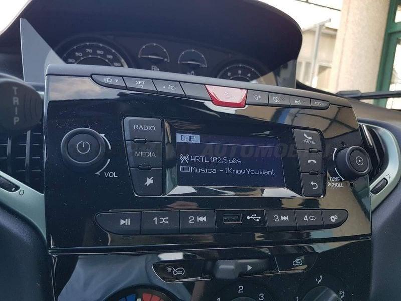 Lancia Ypsilon Ypsilon 1.0 firefly hybrid Oro s&s 70cv