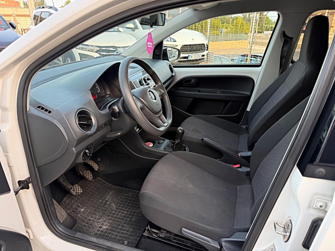 Volkswagen up! 1.0 5p. move