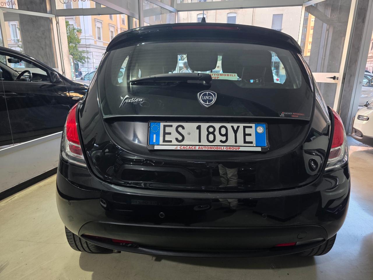 Lancia Ypsilon 1.2 GPL 69cv 1 PROPRIETARIO