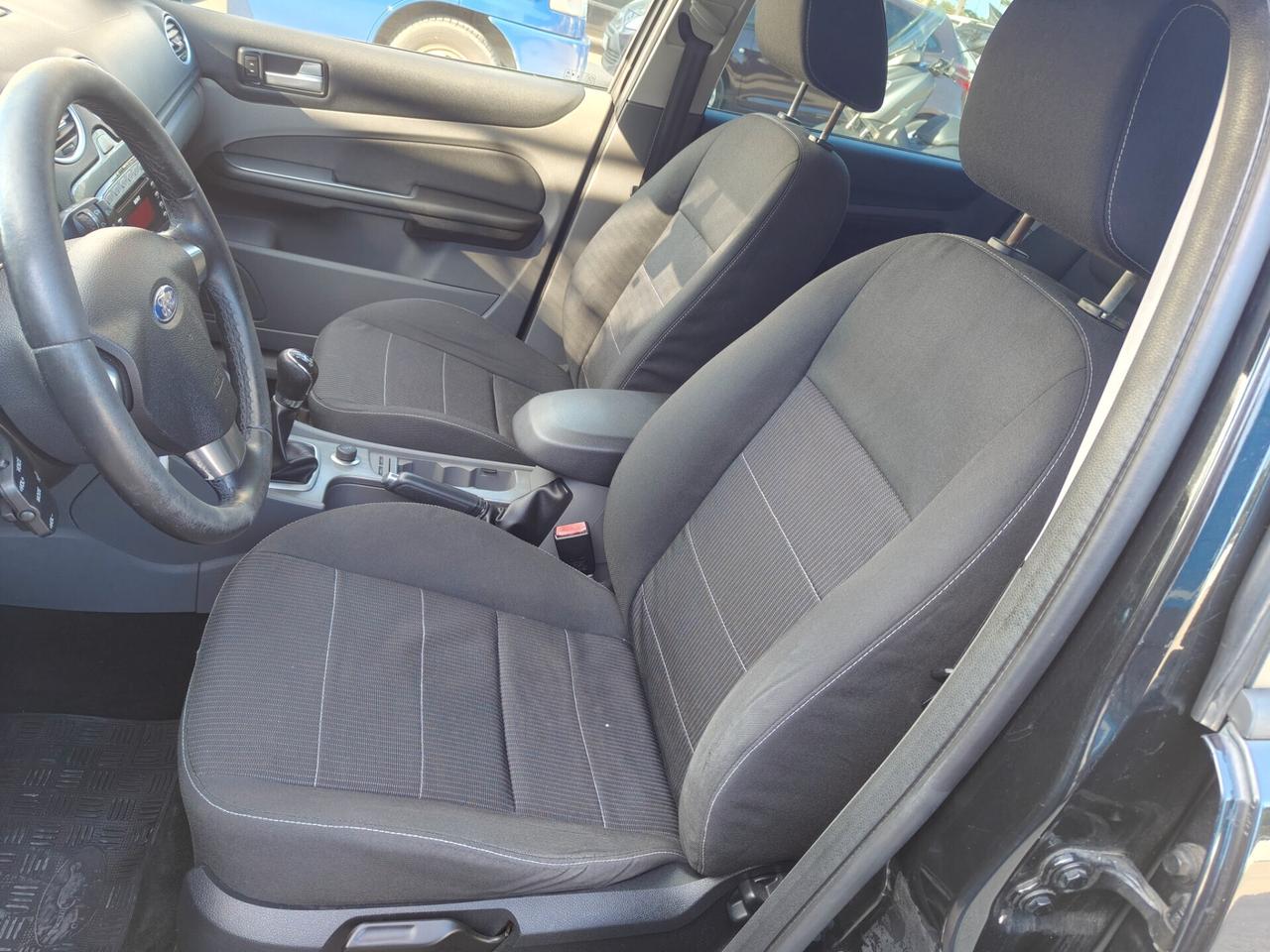 Ford Focus 1.6 TDCi SW Titanium gancioTraino 2010