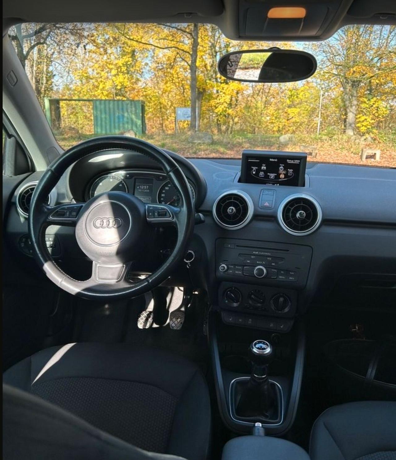 Audi A1 1.6 TDI S line edition plus