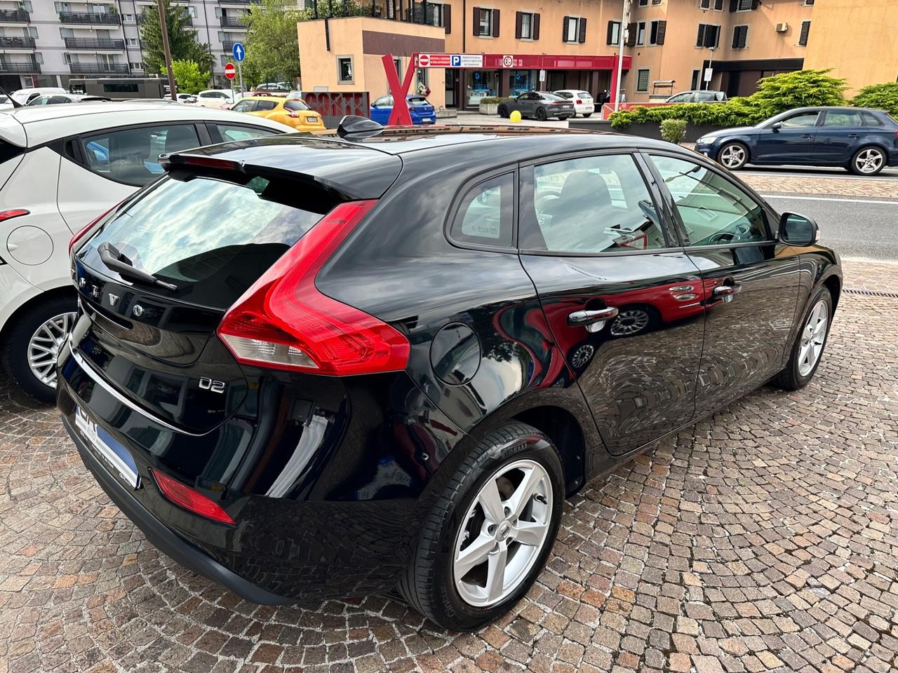 Volvo V40 2.0d 120Cv D2 Kinetic - Uniproprietario