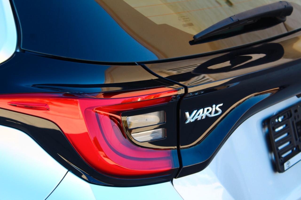 Toyota Yaris 1.5 Hybrid 5 porte Trend