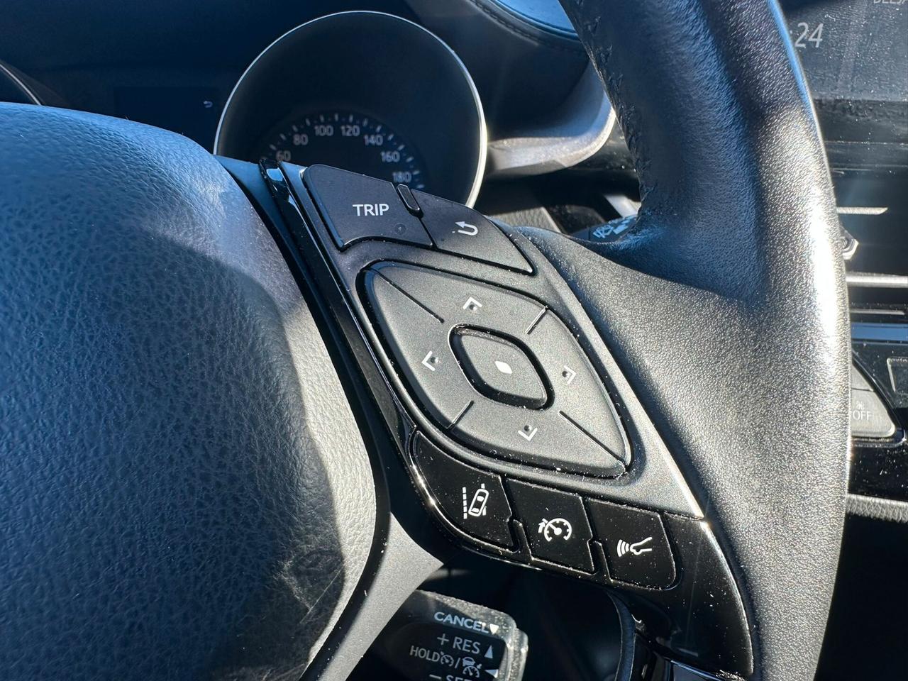 Toyota C-HR 1.8 Hybrid E-CVT Active