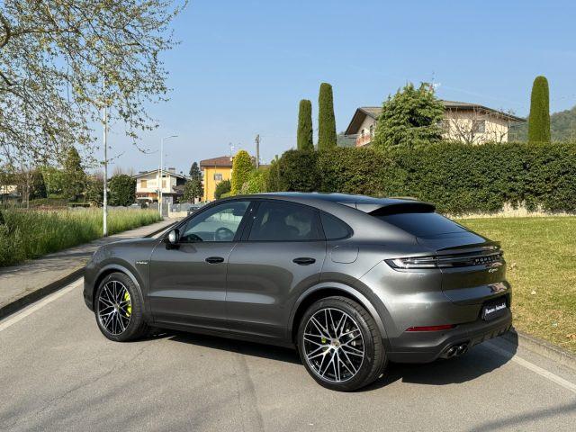 PORSCHE Cayenne Coupé 3.0 V6 E-Hybrid MOD. 2024 IVA ESPOSTA