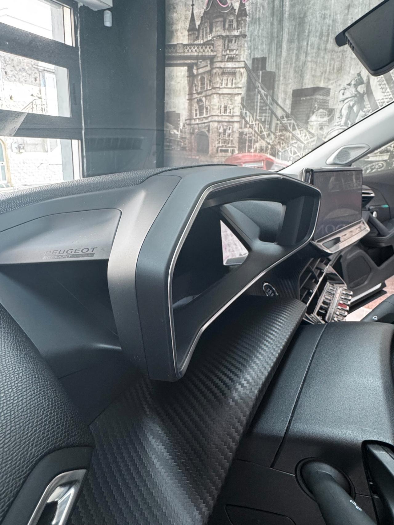 Peugeot 2008 BlueHDi 130 S&S EAT8 Allure