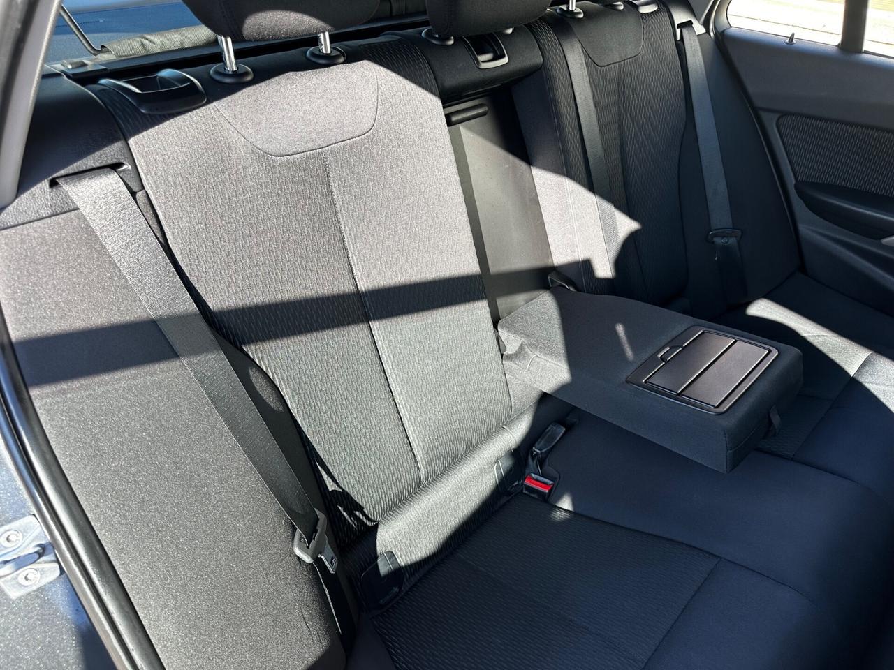 Bmw serie 3 318d Touring Business aut.