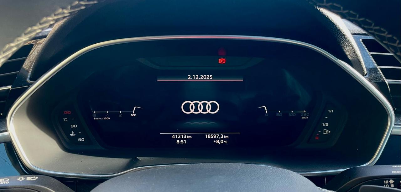 Audi Q3 40 TDI SPB S-line quattro Identity Black