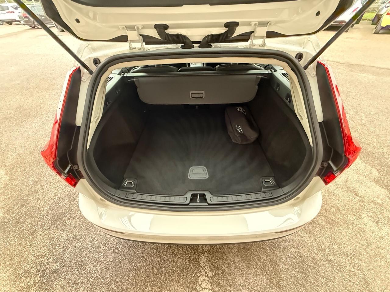 Volvo V60 D3 - 2.0 Diesel 150 Cv - Automatica