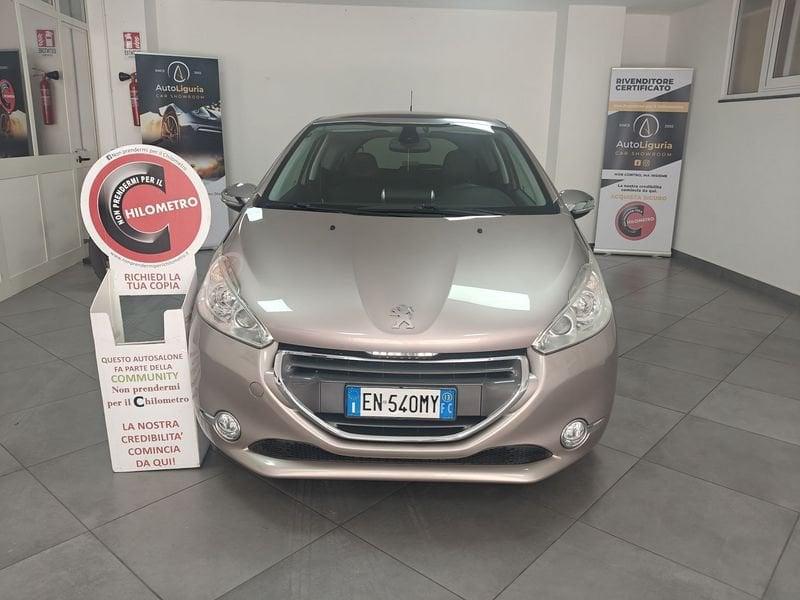 Peugeot 208 208 5p 1.4 hdi 8v ALLURE TETTO
