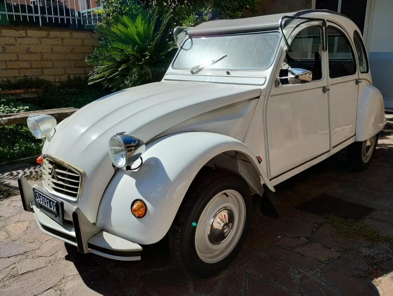 Citroen 2CV 6 Special