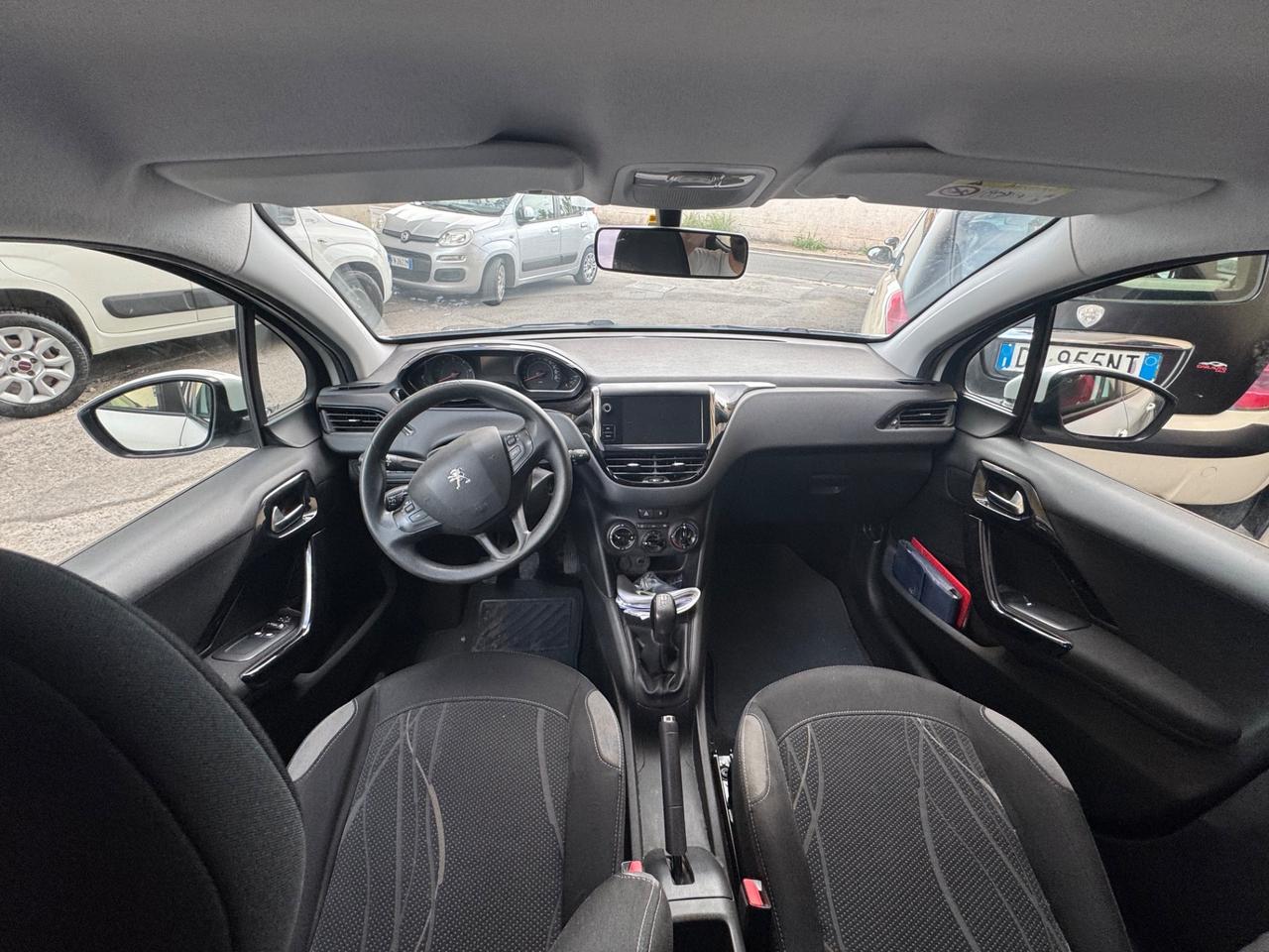 Peugeot 208 1.4 HDi 68 CV 5 porte Allure