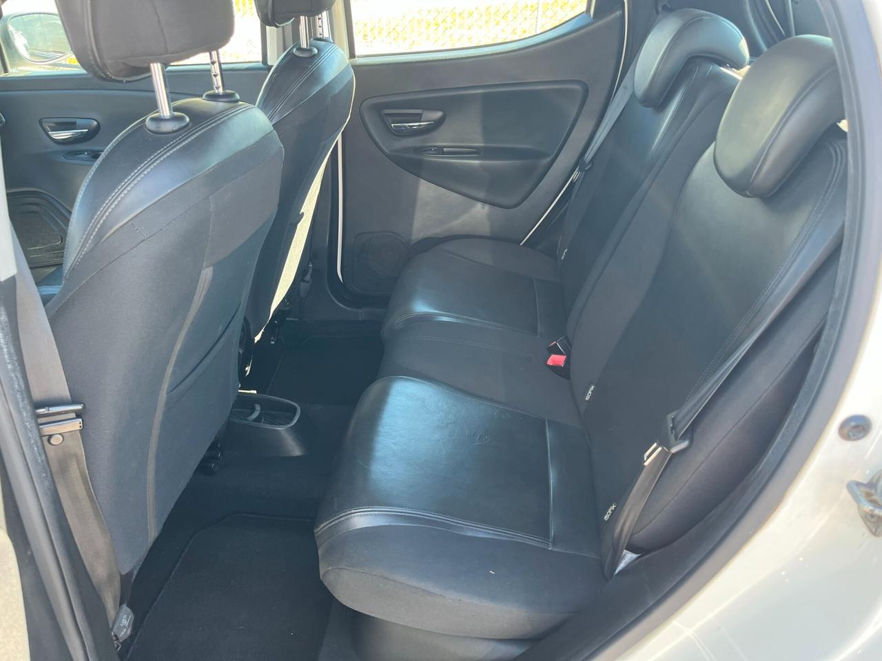 Lancia Ypsilon 1.3 MJT 16V 95 CV 5 porte S&S Gold