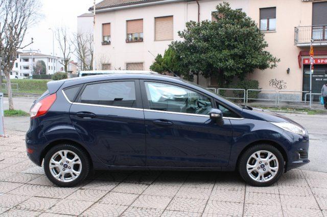 FORD Fiesta 1.0 EcoBoost 100CV 5 porte Black & White Edition