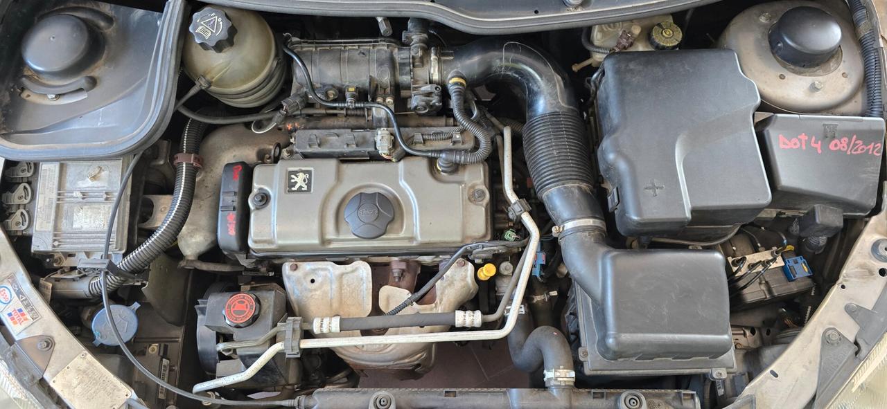 Peugeot 206 1.4 5p. 2 TRENI GOMME