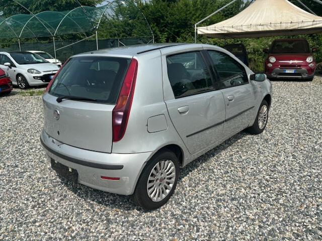 FIAT PUNTO 1.2 ADATTA A NEOPATENTATI - FRIZIONE NUOVA
