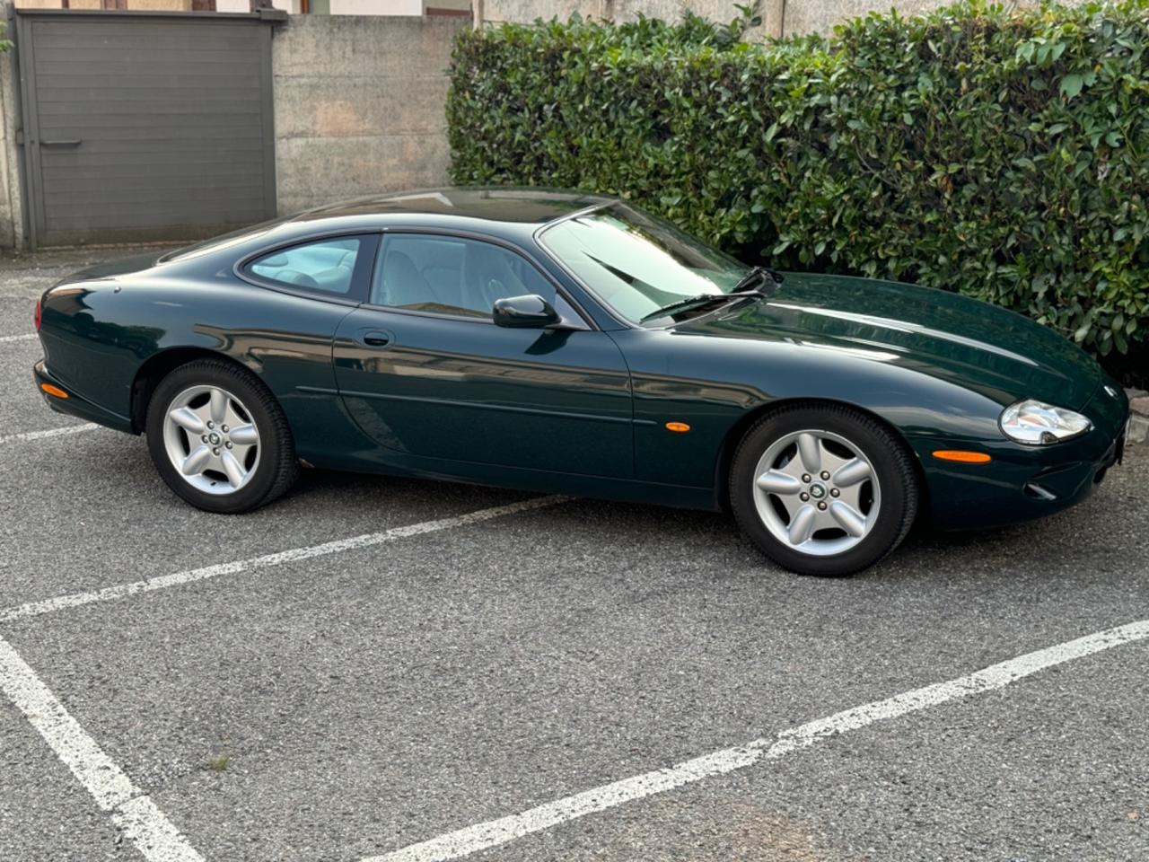 Jaguar XK8 - 4.0 V8 - Verde su Verde
