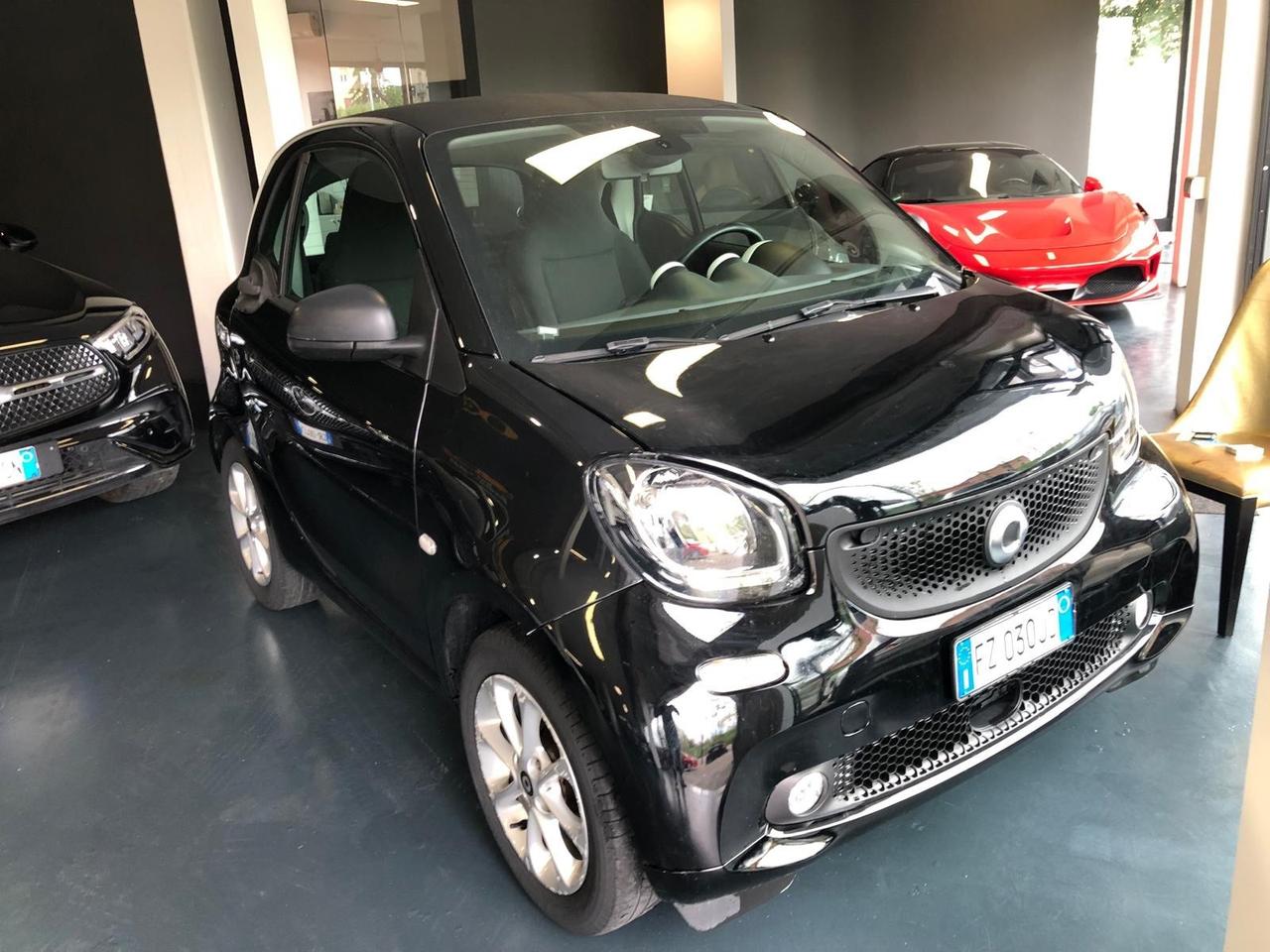 Smart ForTwo BRABUS 0.9 Turbo twinamic 15th anniversary