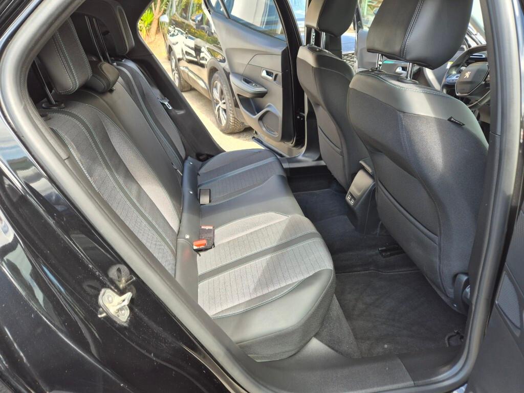 Peugeot 2008 BlueHDi 110CV ALLURE Pack