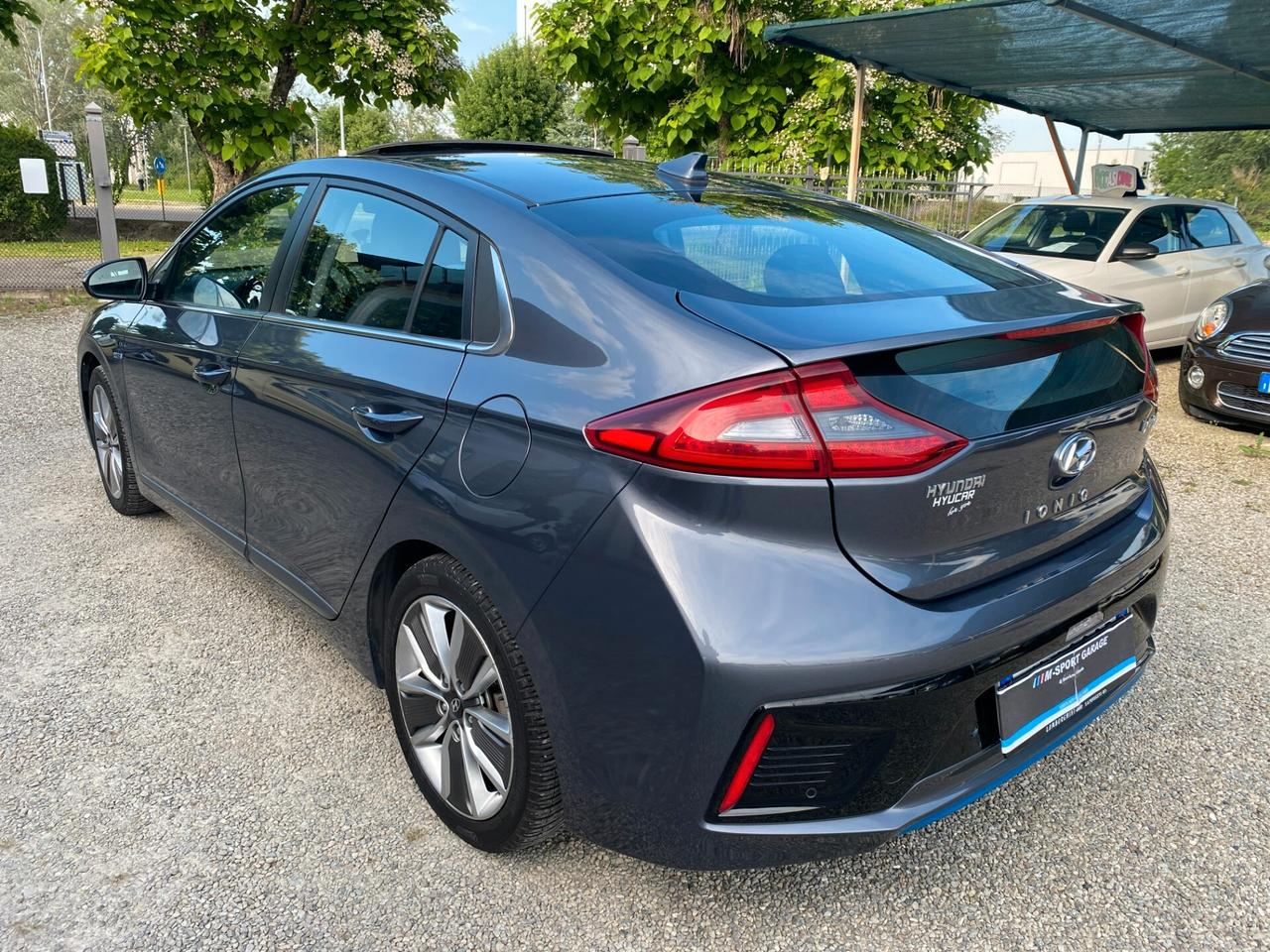 Hyundai Ioniq 1.6 Hybrid DCT Style