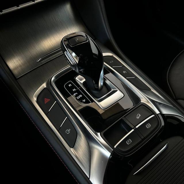 MG HS 1.5T-GDI AT Luxury