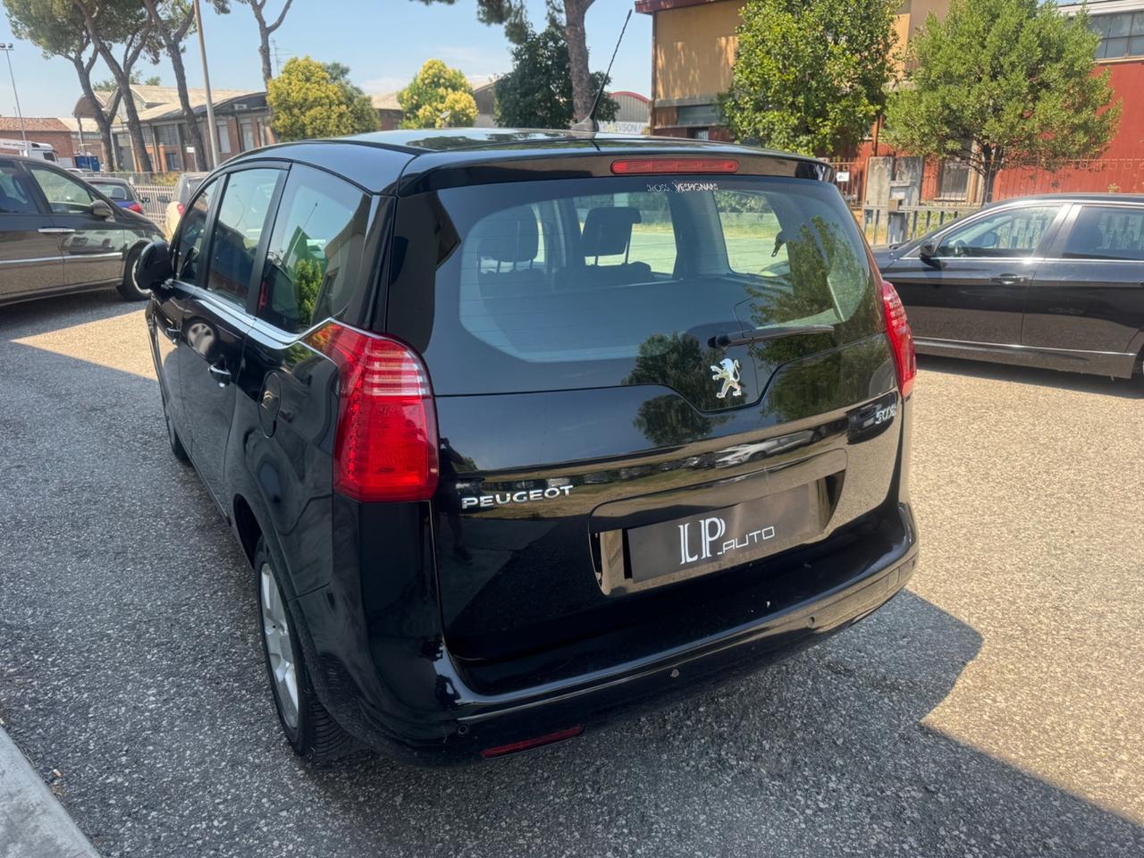 Peugeot 5008 1.6 HDi 112CV Active