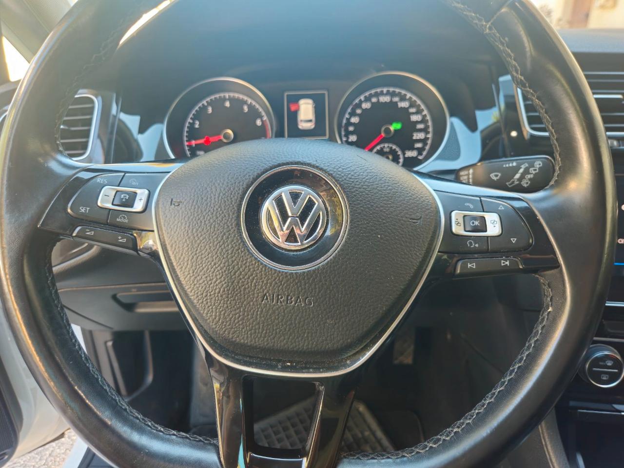 Volkswagen Golf Variant 1.4 TGI DSG EXECUTIVE BLUEMOTION