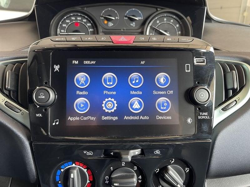 Lancia Ypsilon 1.0 firefly hybrid Gold s&s 70cv 5p.ti - AZIENDALE