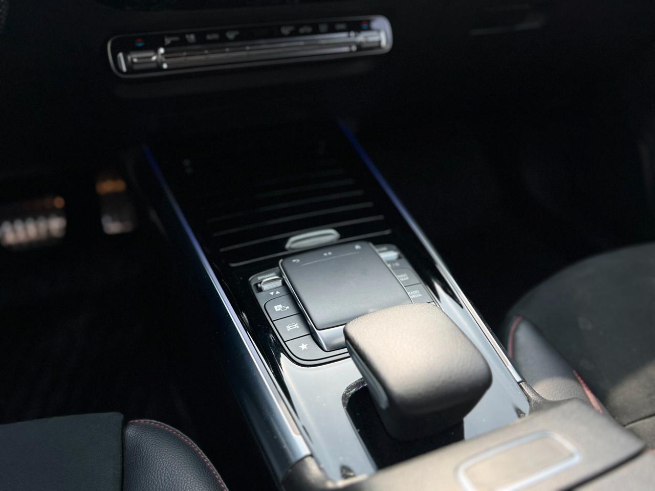 Mercedes-benz GLA 200 200d 2.0 150cv PREMIUM UNICOPROPRIETARIO IVA ESPOSTA