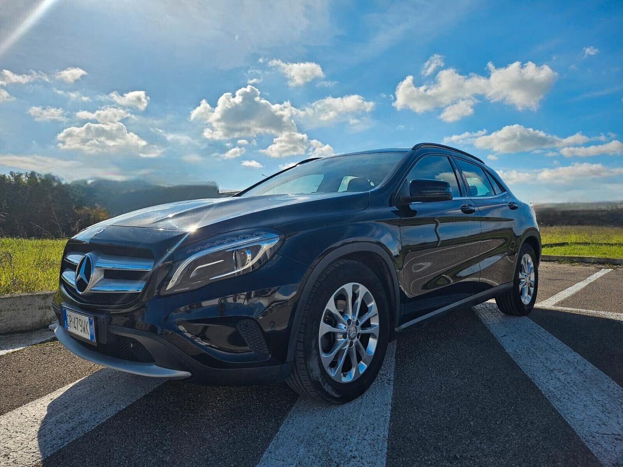 Mercedes-benz GLA 180 Executive 1.6 BENZ NAVI XENON SENSORI SEDILI RISCAL