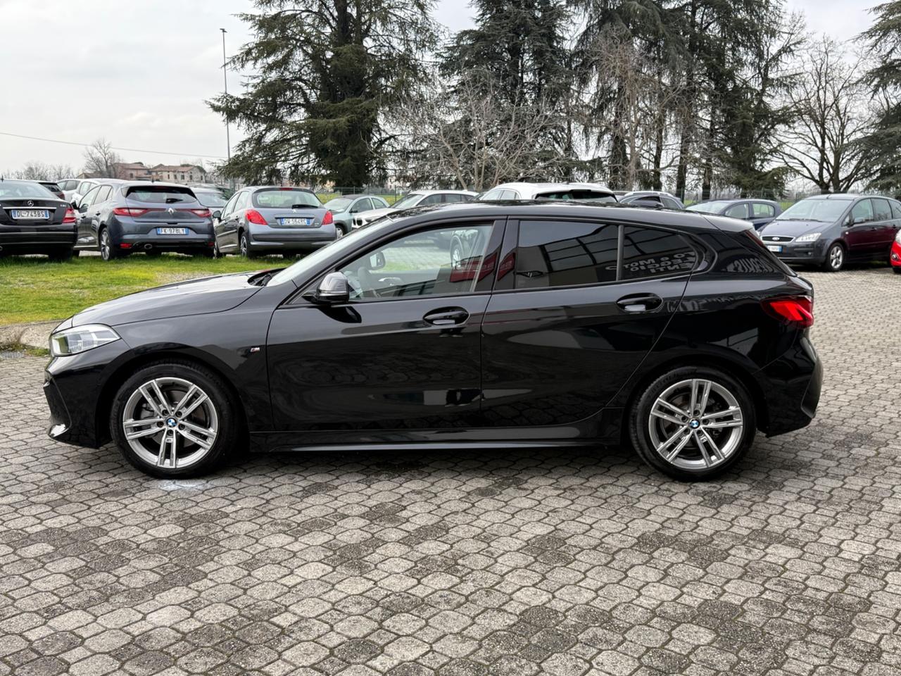 Bmw 118- 2.0d 5p. Msport | VOLANTE ALCANTARA