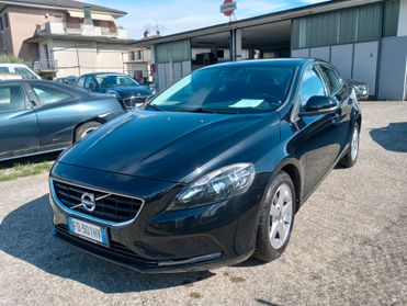 Volvo V40 D2 Momentum