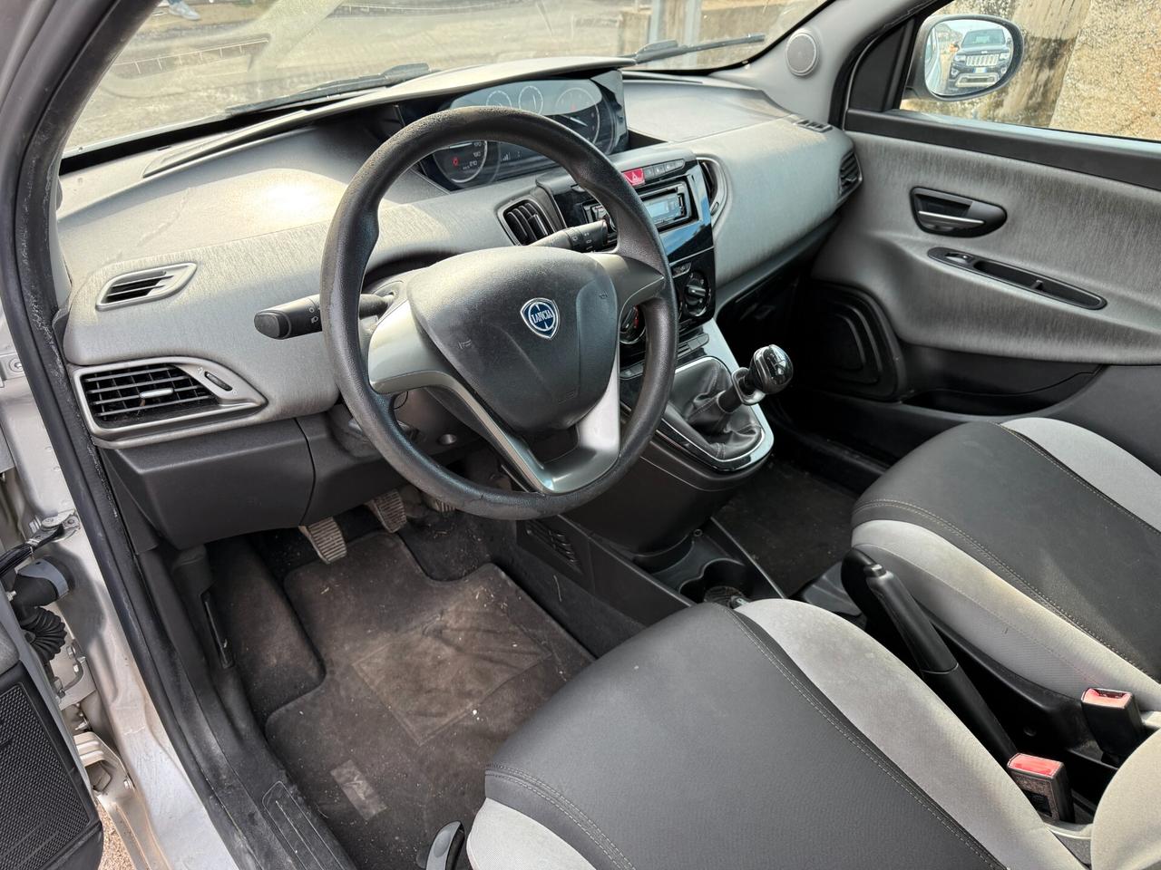LANCIA YPSILON 2014 900 BENZINA/METANO *LEGGI