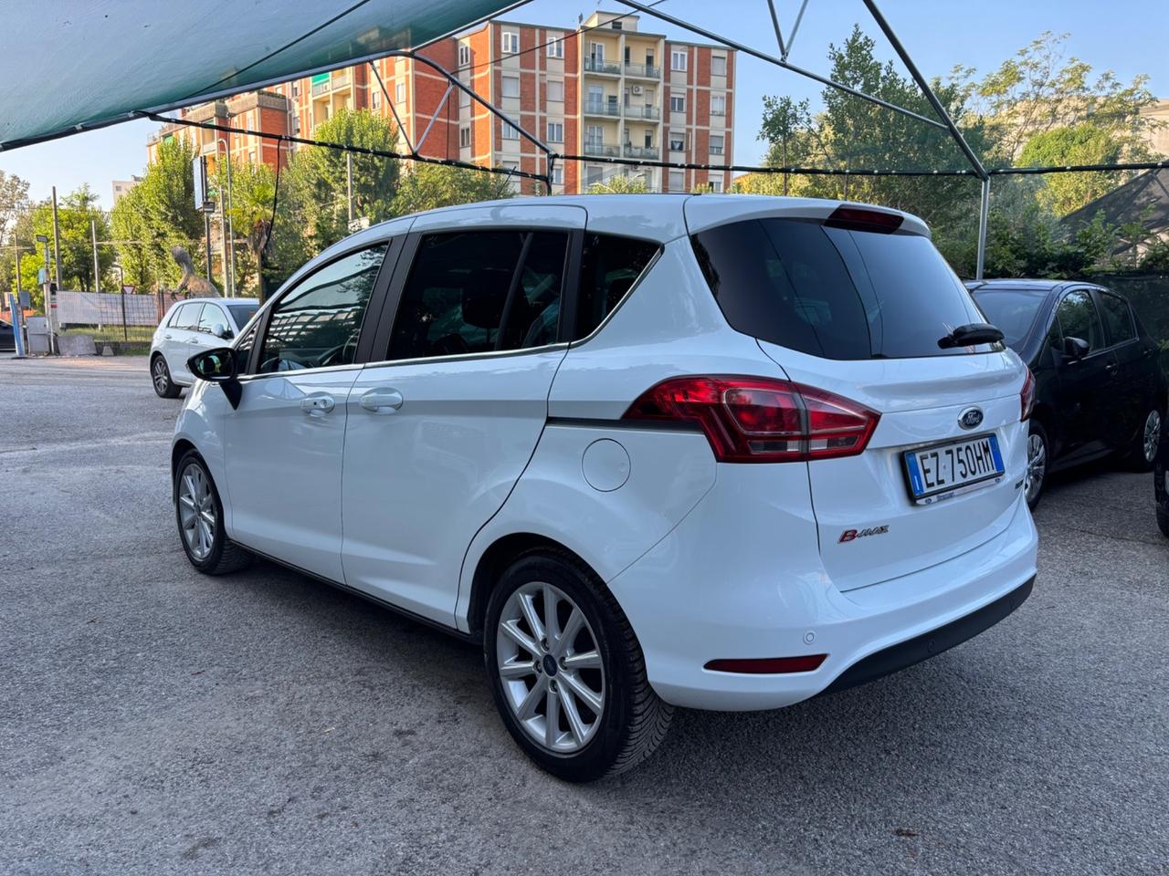 Ford B-Max 1.0 benzina 100 CV Titanium OK NEOPATENTATI
