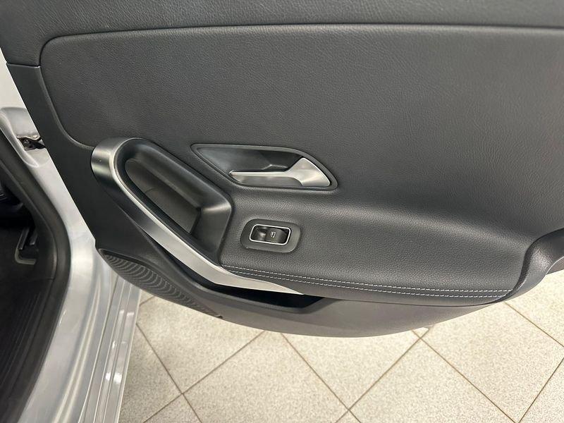 Mercedes-Benz Classe A Berlina A 180 d Automatic Sport