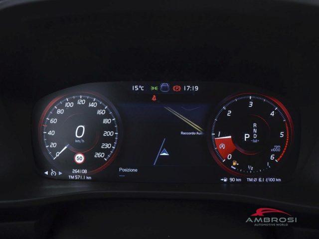 VOLVO XC40 D3 Geartronic Business Plus - PER OPERATORI DEL SE