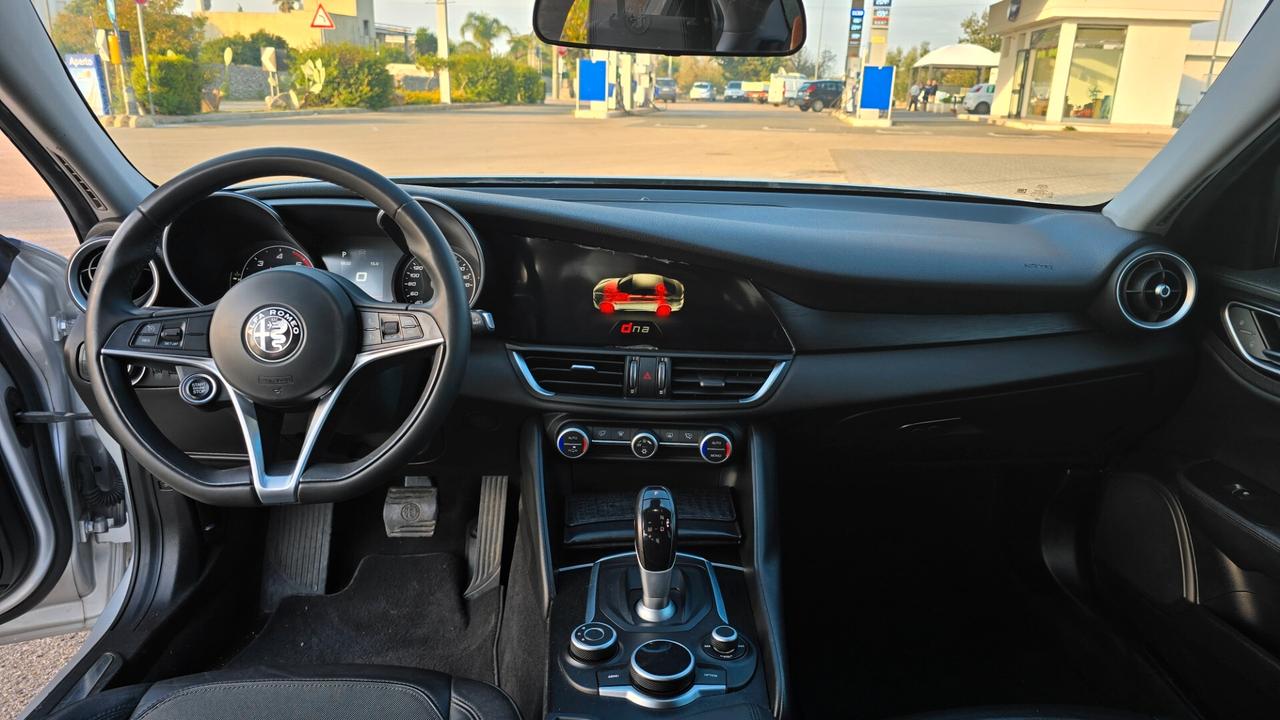 Alfa Romeo Giulia 2.2 Turbodiesel 160 CV AT8 Sprint