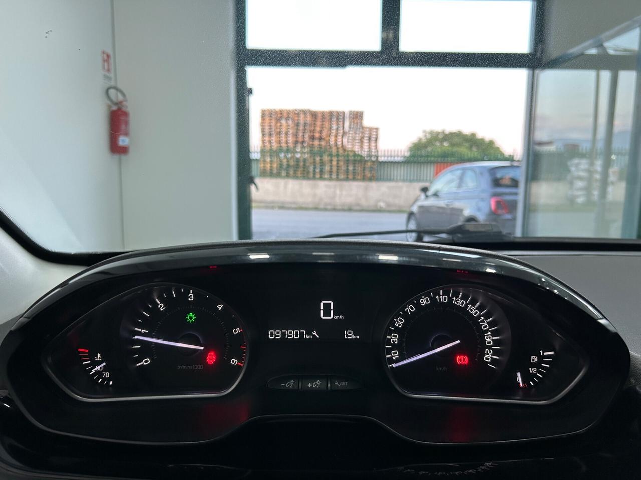 Peugeot 208 BlueHDi 75 5 porte Allure