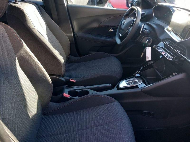 Peugeot 2008 Hybrid 145 e-DCS6 Style