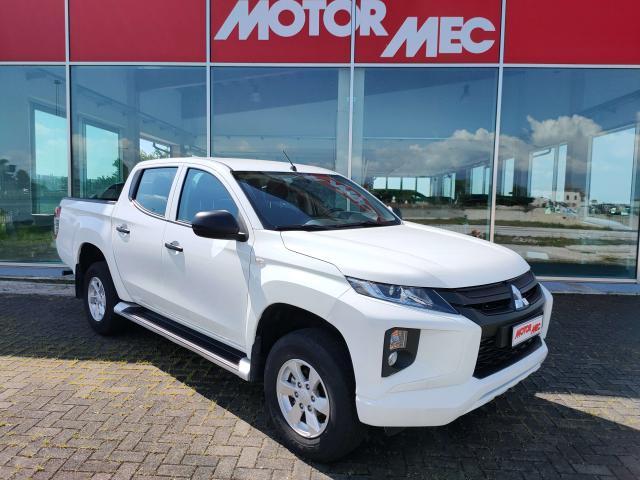 Mitsubishi L200 d.cab 2.3d Invite Connect 4wd 150cv