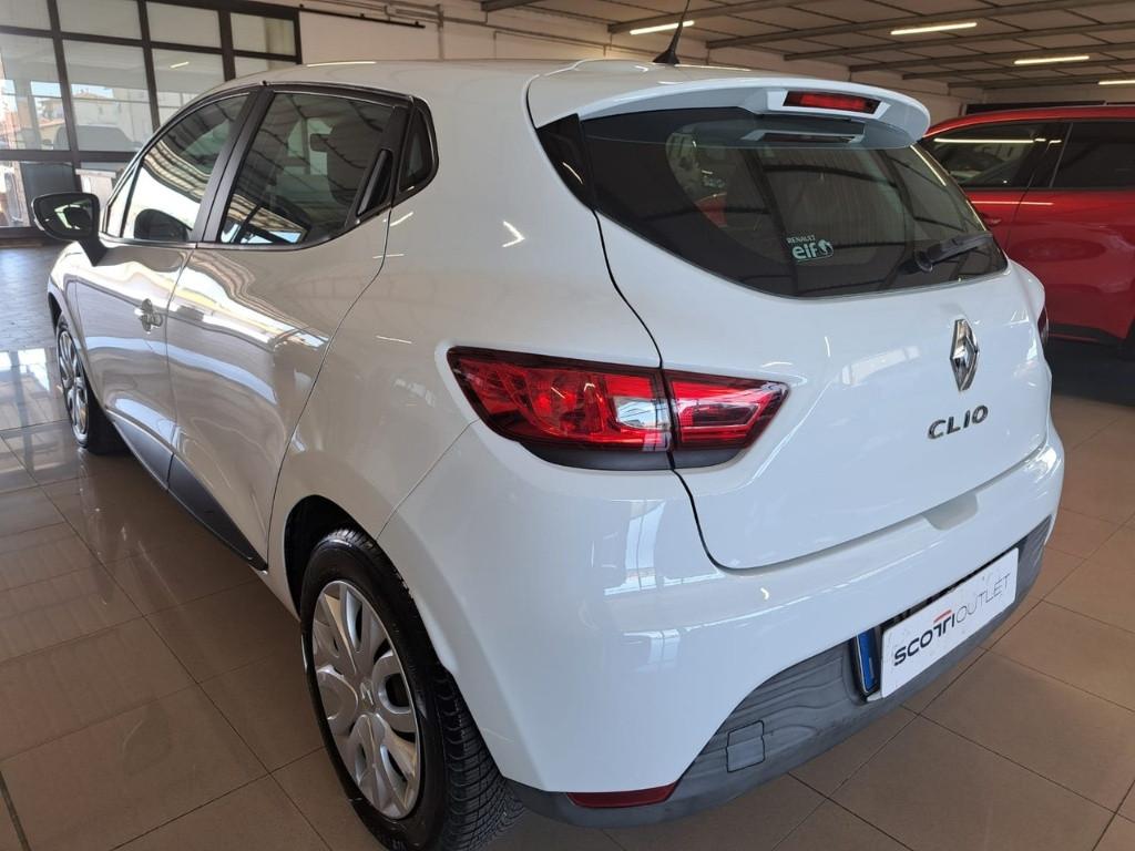 RENAULT Clio IV 2012 - Clio 5p 1.2 Live 75cv