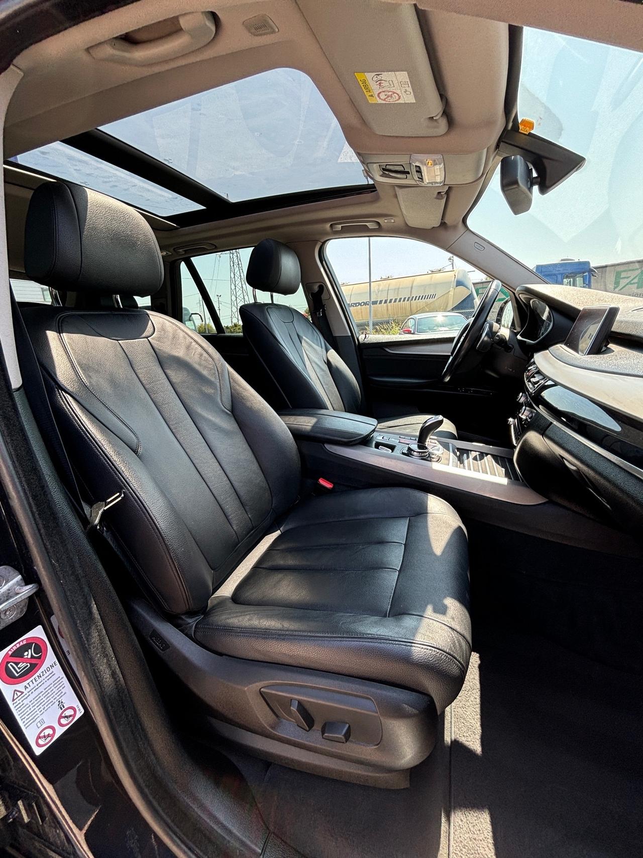 Bmw X5 xDrive30d 258CV Business - 2014