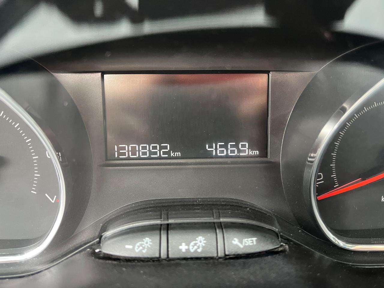 PEUGEOT 208 - BENZINA/GPL