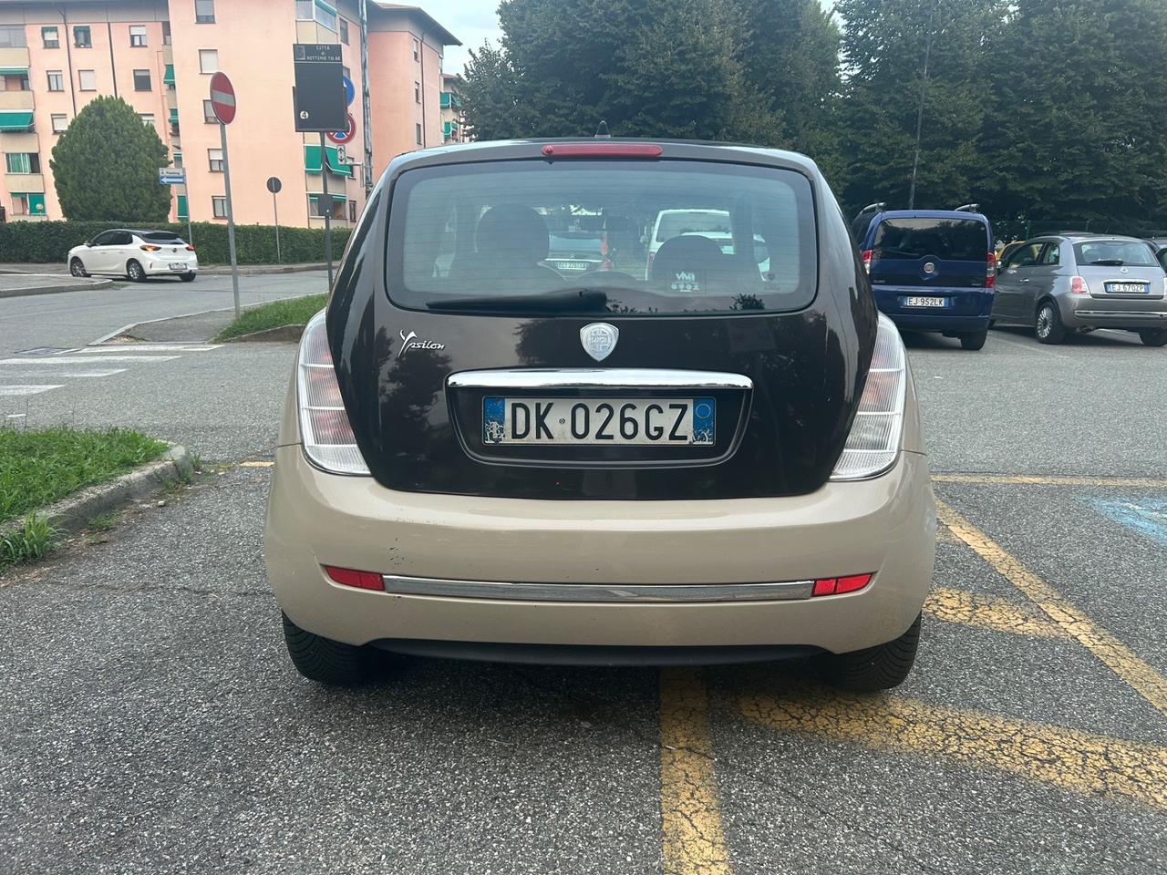Lancia Ypsilon 1.2 Oro Giallo