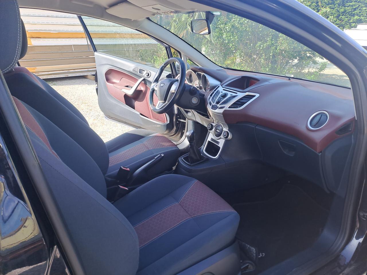 Ford Fiesta 1.4 TDCi 68CV 3 porte Titanium -2009