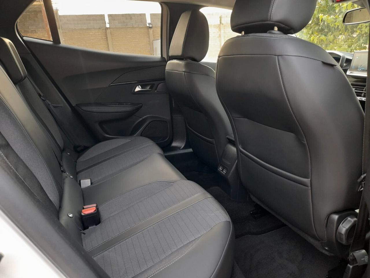 Peugeot 2008 BlueHDi 110 S&S Allure Pack