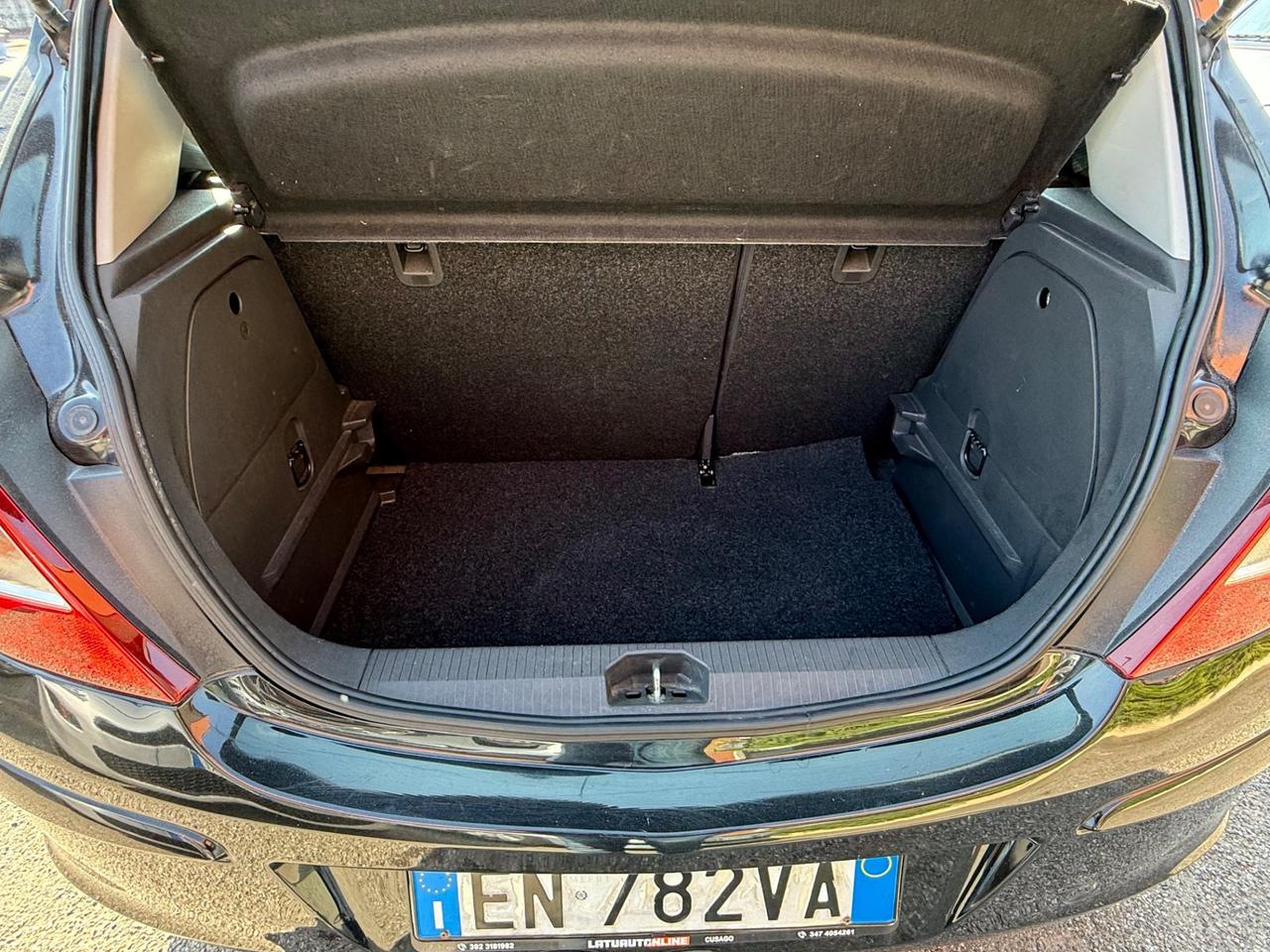 Opel Corsa 1.2 5 porte Sport